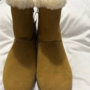 Women's Tan Suede Boots with Faux Fur Lining